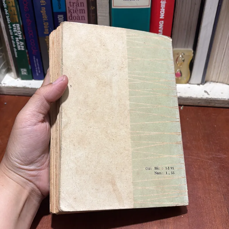 [Sách 7x] - II Tiểu thuyết: Đất Mặn (Quyển 2) - Chu Văn - 1977 797563