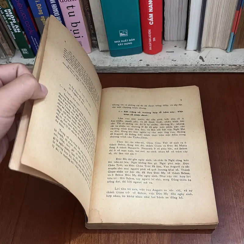 II Sách Xưa: Tìm Hiểu Ít Lễ Trọng - LM. Joseph Trần Công Hoan - 1963 646948