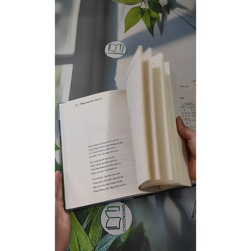 [MIỄN PHÍ BỌC SÁCH] Tiếng vọng hồn sông núi - Trương Hòa Bình 990214