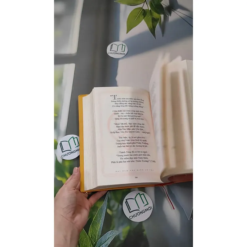 [MIỄN PHÍ BỌC SÁCH] Đại Nam Văn Hiến Sử Thi - Huỳnh Uy Dũng 990173