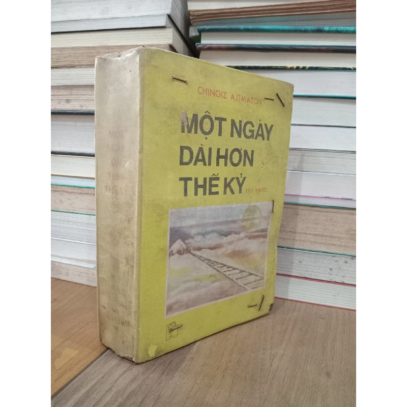 Một ngày dài hơn thế kỷ - Lê Khánh Trường , Nguyễn Đức Dương dịch 129721