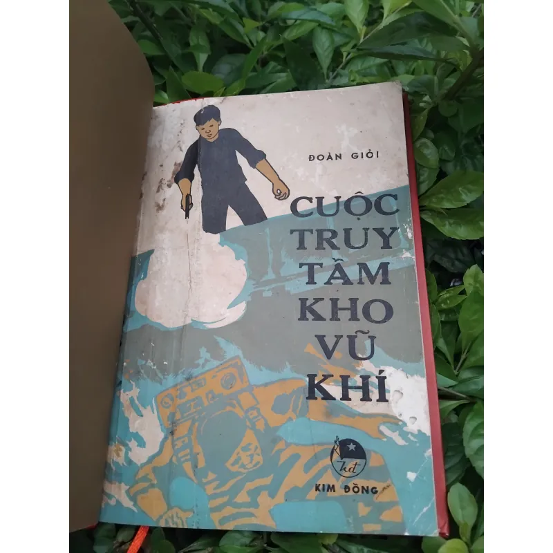 Cuộc truy tầm kho vũ khí truyện thiếu nhi của Đoàn Giỏi  999742