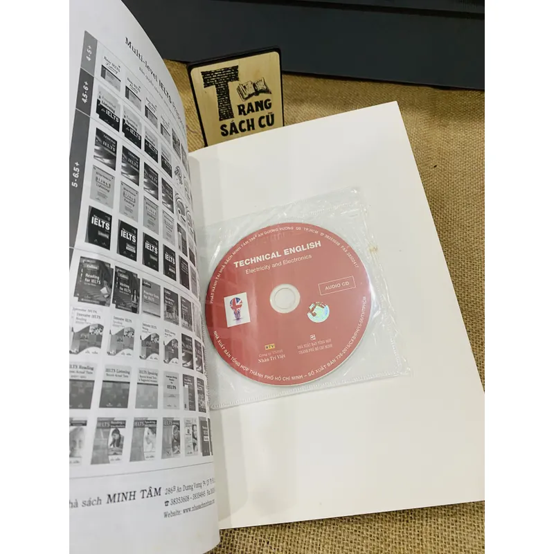 TECHNICAL OF ENGLISH ( KÈM ĐĨA) 706696