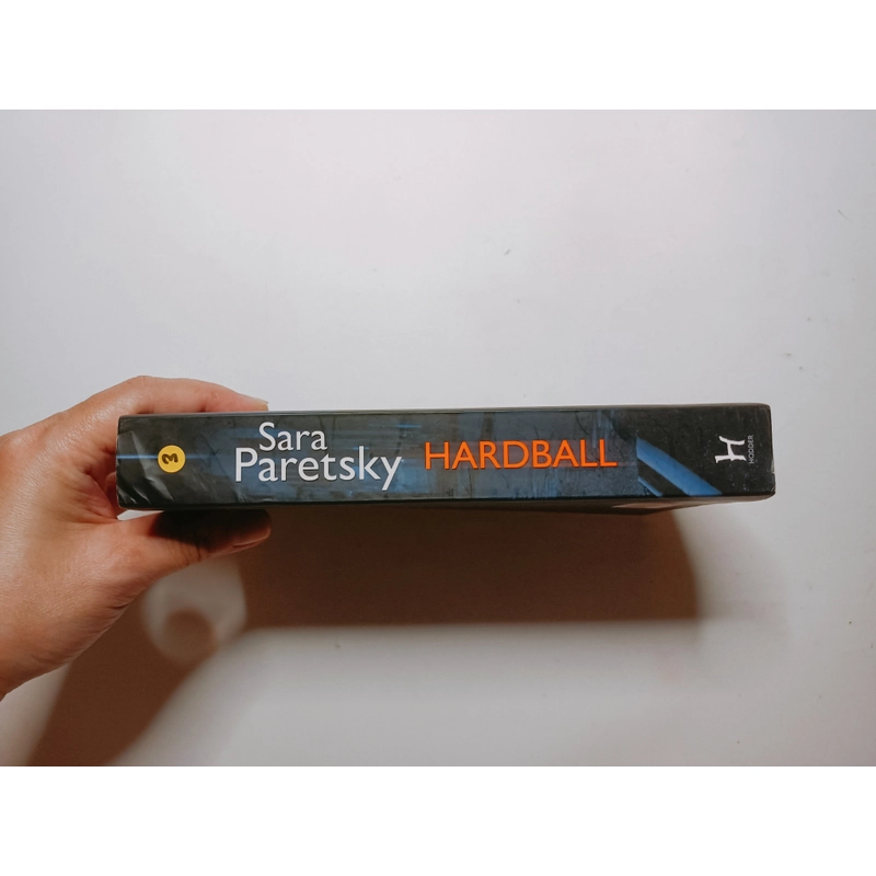 Hardball - Sara Paretsky 317540