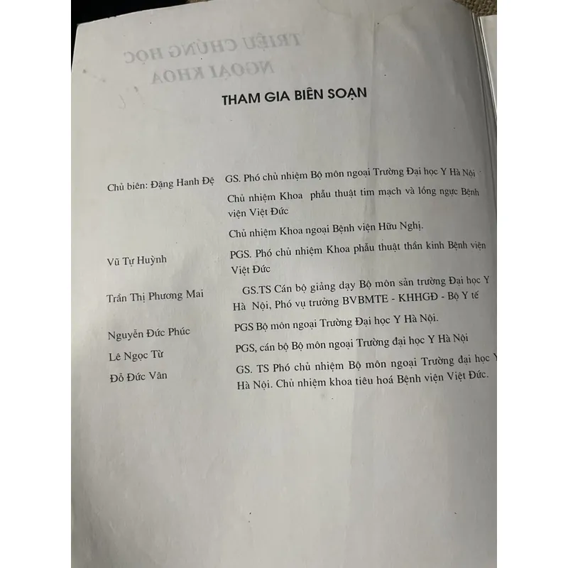 Triệu chứng học nội khoa - 450 trang -  731088