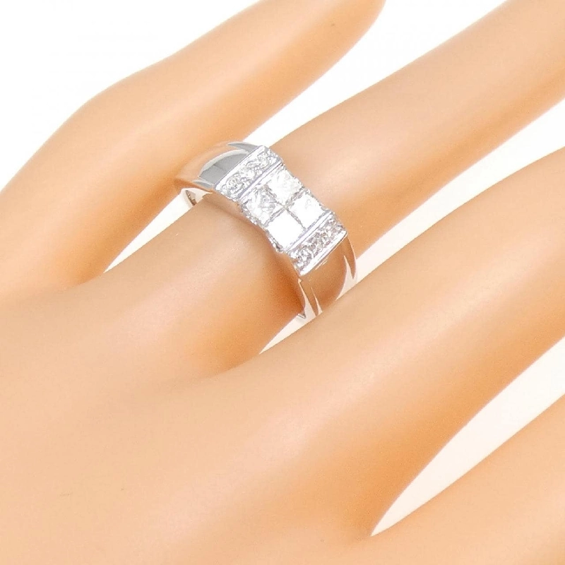 Nhẫn kim cương K18WG 0.70CT 672101