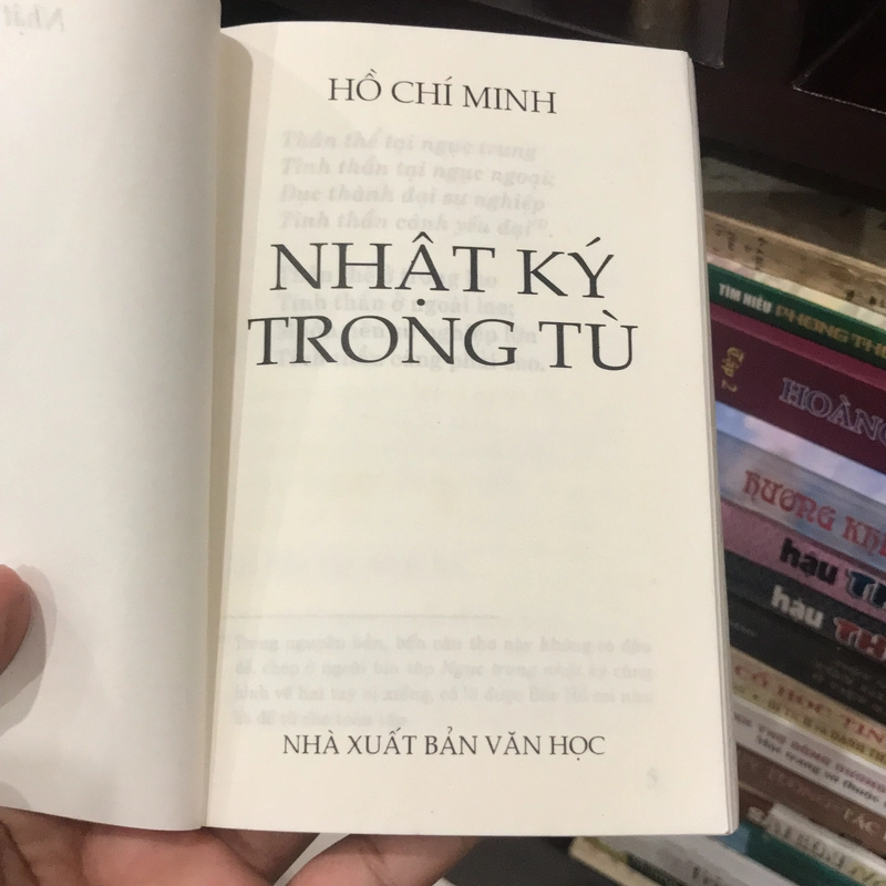 NHẬT KÝ TRONG TÙ 551052