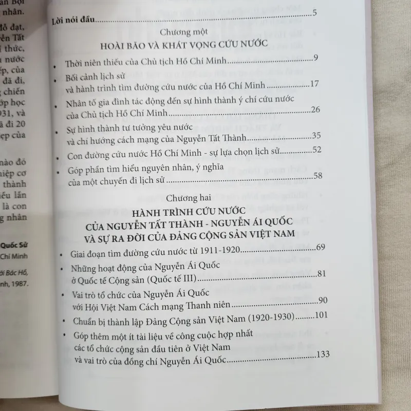 Dấu chân phía trước | nhiều tác giả  1000355