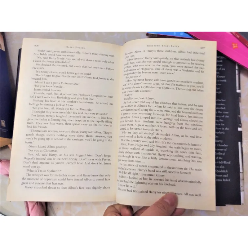 Sách văn học nước ngoài:  War and peace - TG: Leo Tonstoy 961721