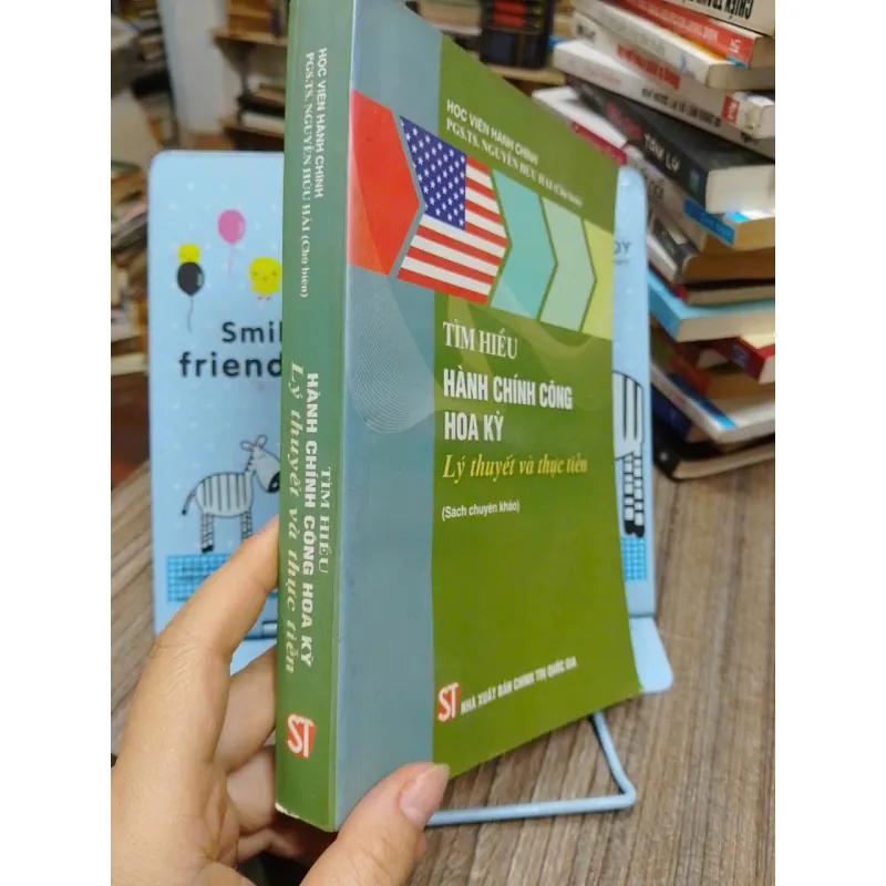Sách: Tìm hiểu hành chính công Hoa Kỳ - Lý thuyết và thực tiến (A1) 673781