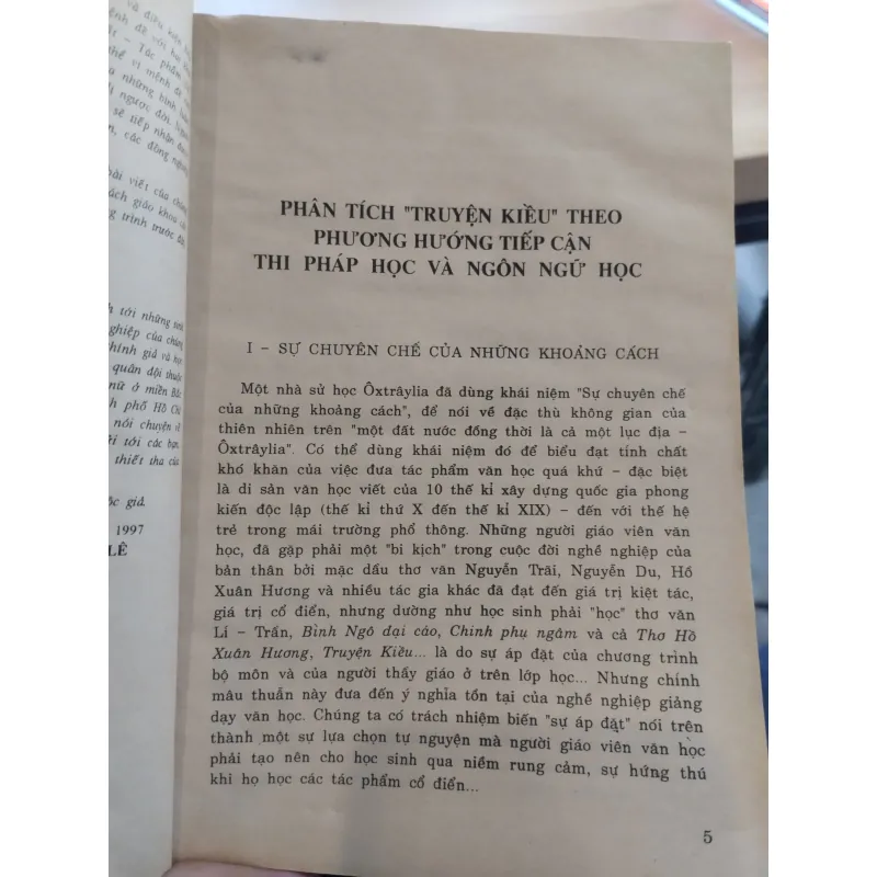 sách Giảng văn TRUYỆN KIỀU. 
Tác giả: Đặng Thanh Lê.
 958429