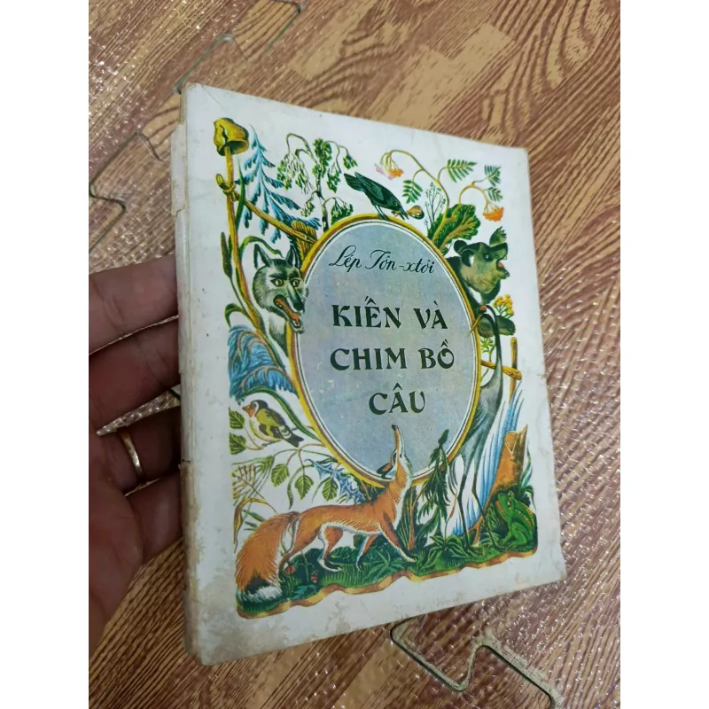 Kiến và chim bồ câu 782494