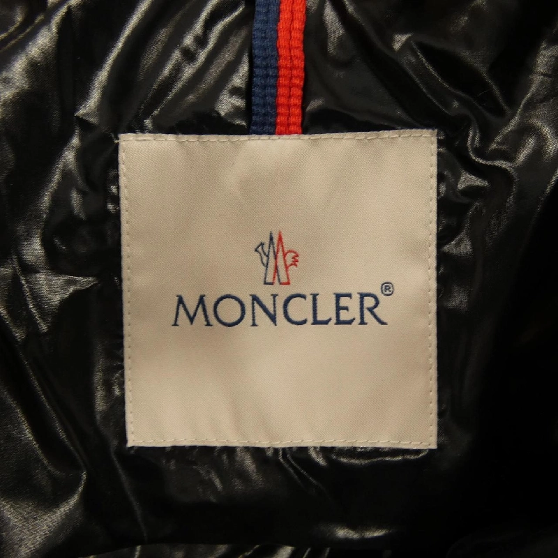 Áo khoác lông vũ MONCLER BADY 632410