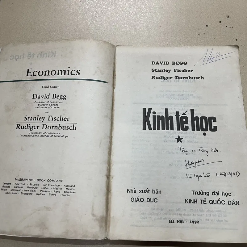 Kinh Tế Học - David Begg 720629