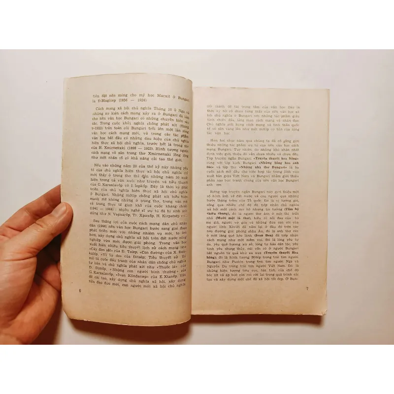 Truyền Thuyết Hoa Hồng -
Tuyển tập truyện ngắn Bungari 750474