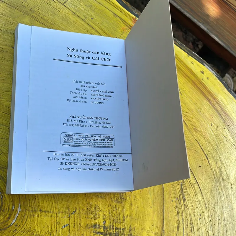 NGHỆ THUẬT CÂN BẰNG SỰ SỐNG VÀ CÁI CHẾT-THỰC TẠI KẺ TỘI ĐỒ VĨ ĐẠI NHẤT -COMBO OSHO 673757