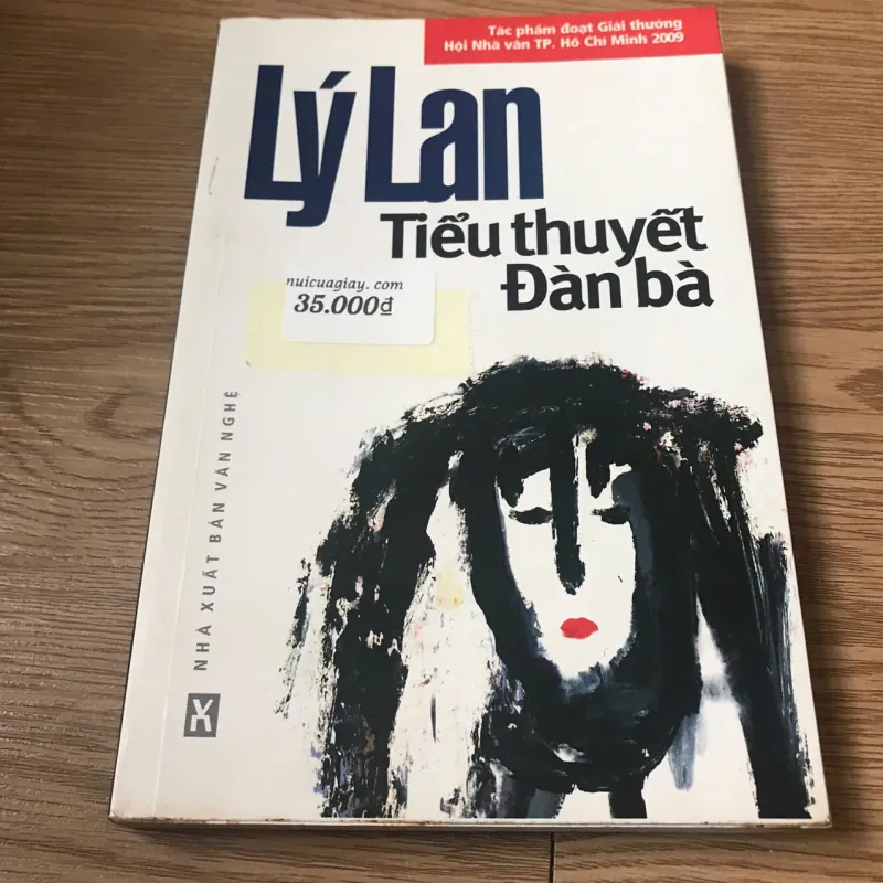 Tiểu thuyết đàn bà - Lý Lan 925639