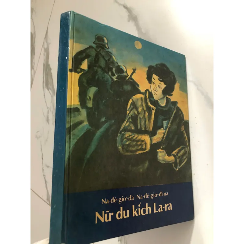 Nữ Du Kích La-ra - Na-đê-giơ-đa Na-đê-giơ-đi-na 708162