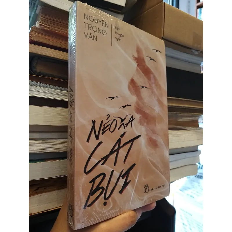 Nẻo xa cát bụi - Nguyễn Trọng Văn 580940