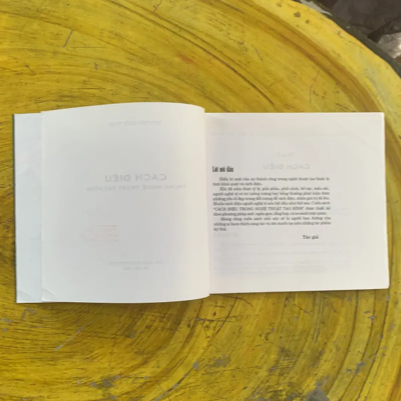 CÁCH ĐIỆU TRONG NGHỆ THUẬT TẠO HÌNH - NGUYỄN THỦY TUÂN  1023326