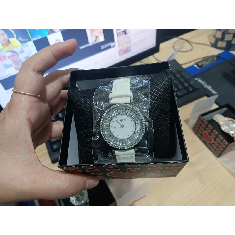 Đồng hồ thời trang Burgi dây da 471976