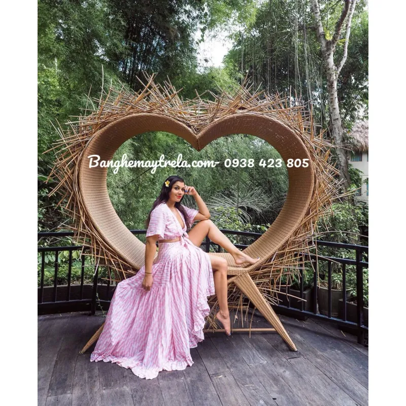 Ghế trái tim mây nhựa chụp hình 719434