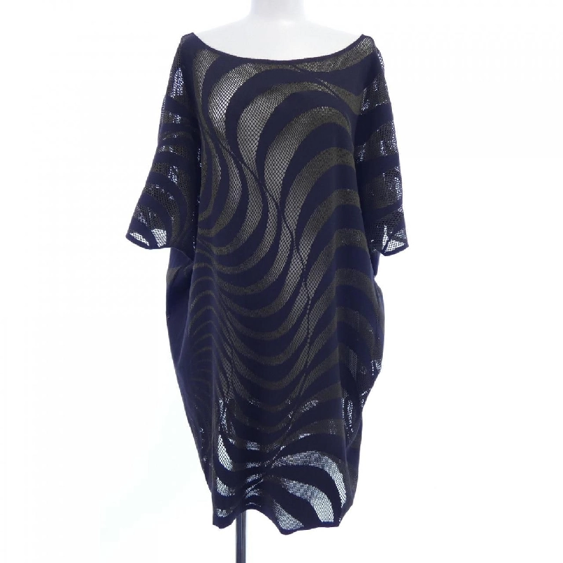 Pleats Please - Áo Top Hàng hiệu Chính hãng 826698