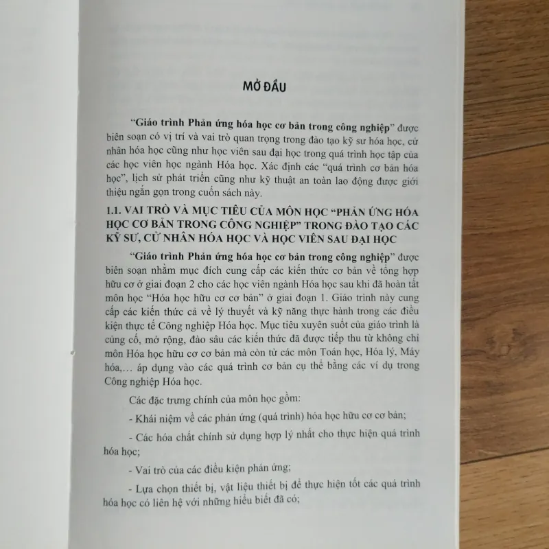 Sách Giáo trình Phản ứng hoá học cơ bản trong công nghiệp 1021652