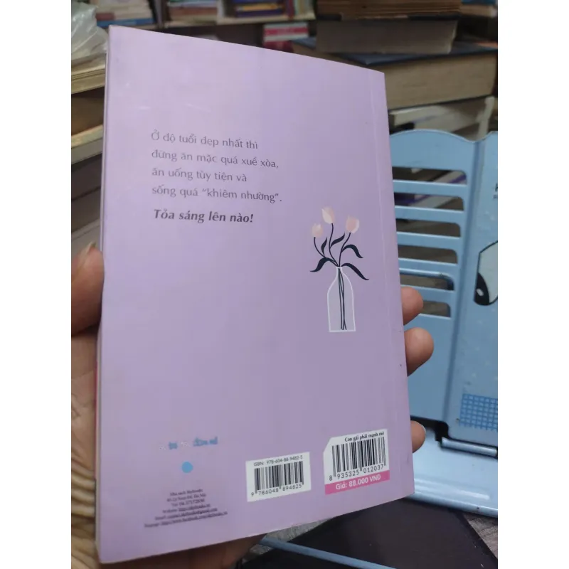 Sách: Con gái phải mạnh mẽ - Tác giả: Ploy 604023