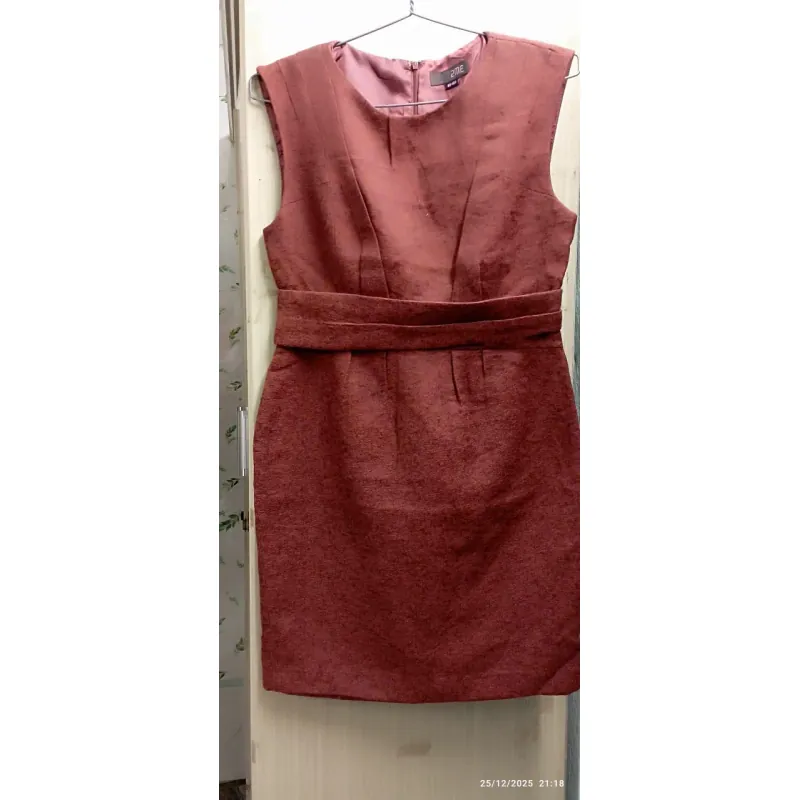 Váy dạ màu đỏ cam size M eo 68-72cm cao 1m56 mặc đẹp  758134