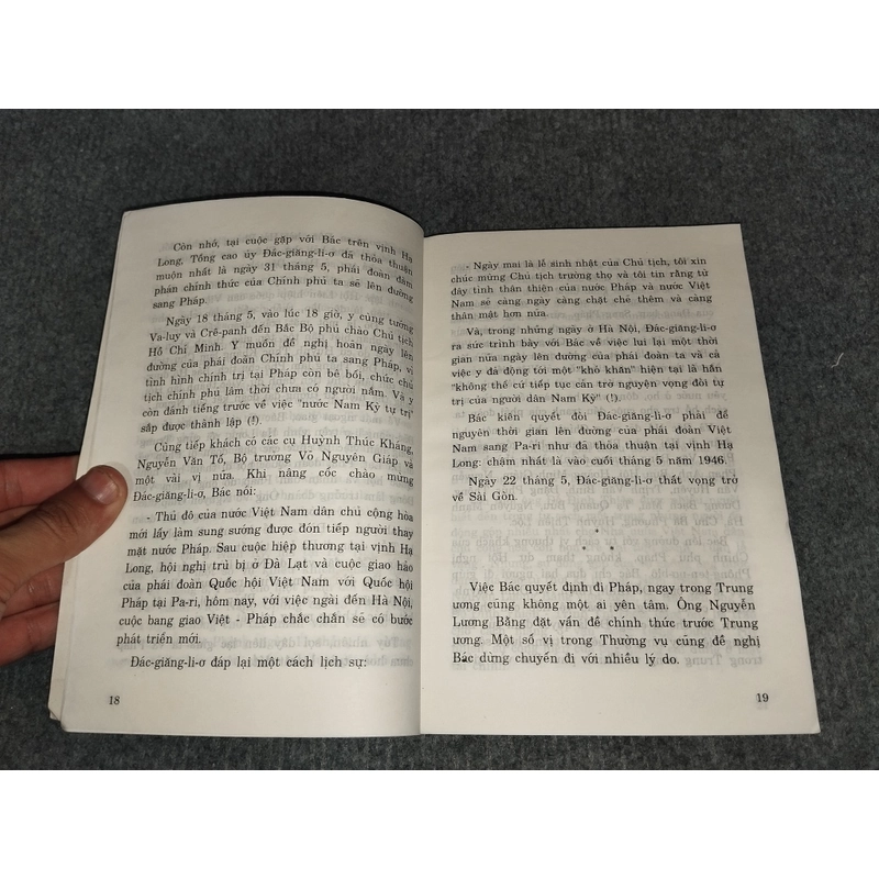 VỊ THƯỢNG KHÁCH CỦA NƯỚC PHÁP NĂM 1946 466041