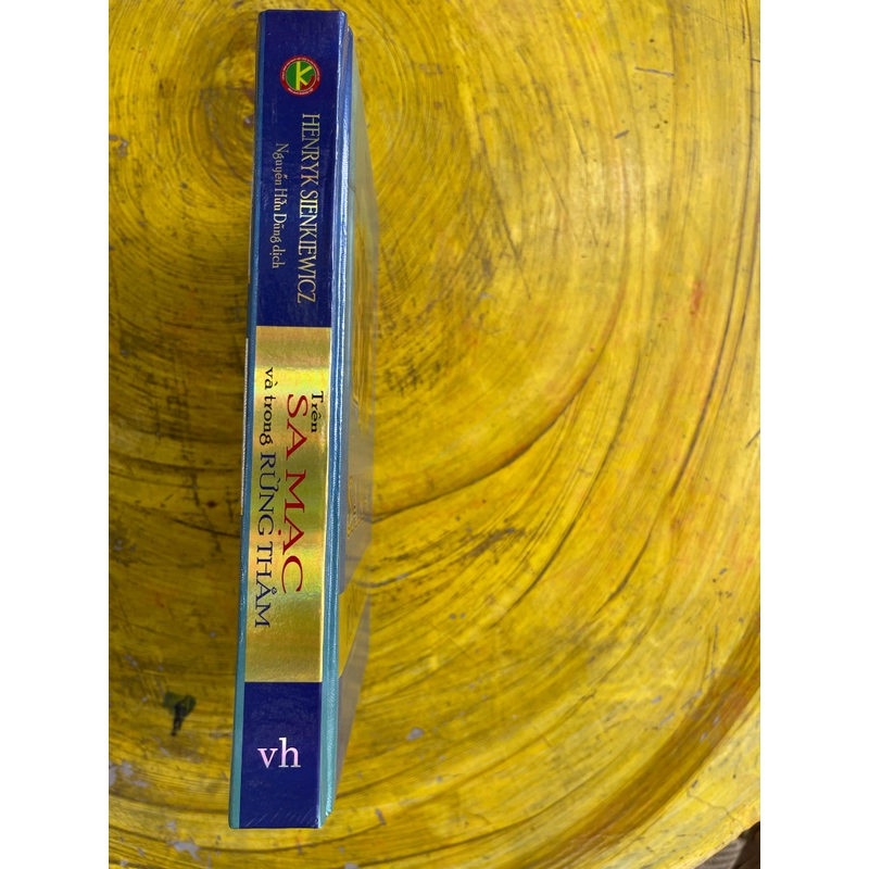 TRÊN SA MẠC VÀ TRONG RỪNG THẲM 469127