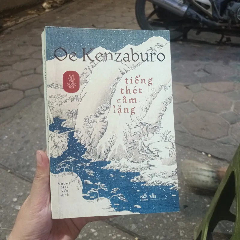 Tiếng Thét Câm Lặng - Oe Kenzaburo 1012713