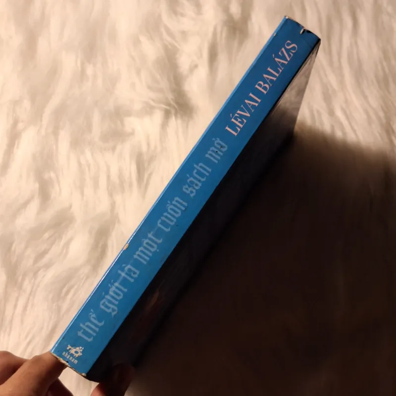 Lévai Balázs - Thế giới là một cuốn sách mở 779921