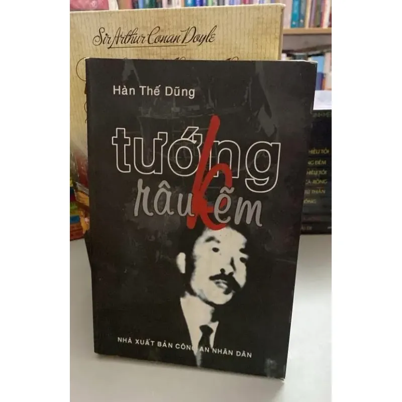 Tướng râu kẽm  761078