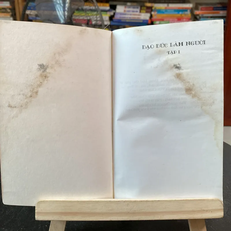 Đạo đức làm người tập 1-tác giả Trưởng lão Thích Thông Lạc 1009265