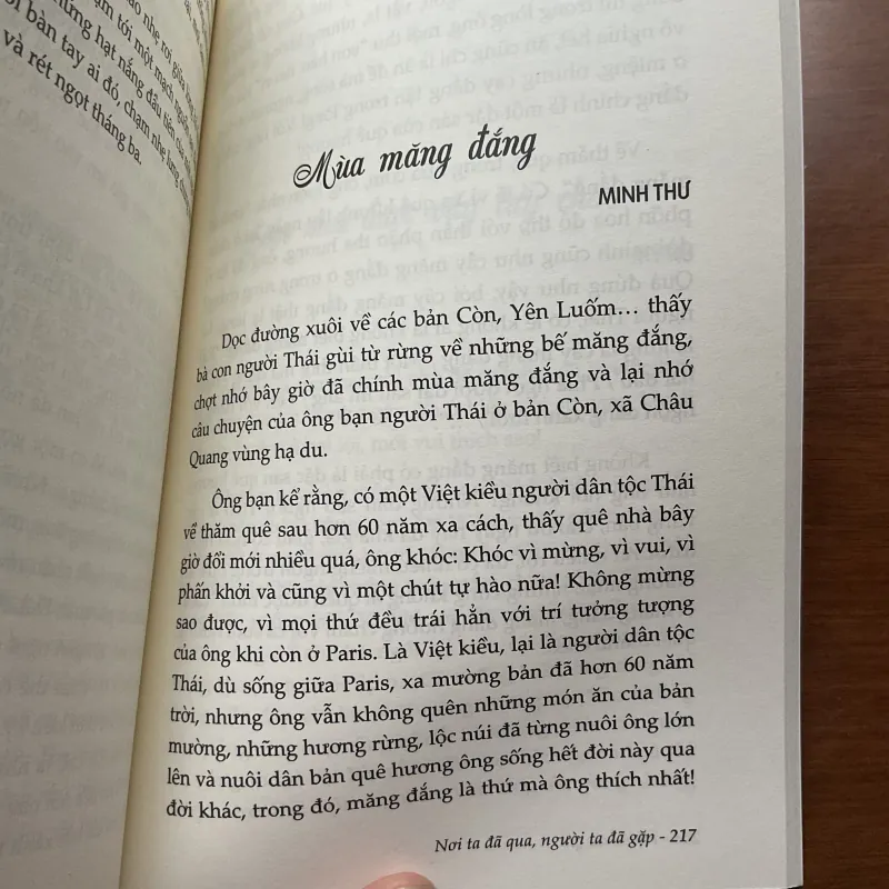 [TẢN VĂN] Nơi ta đã qua, người ta đã gặp - Nhiều tác giả 754985