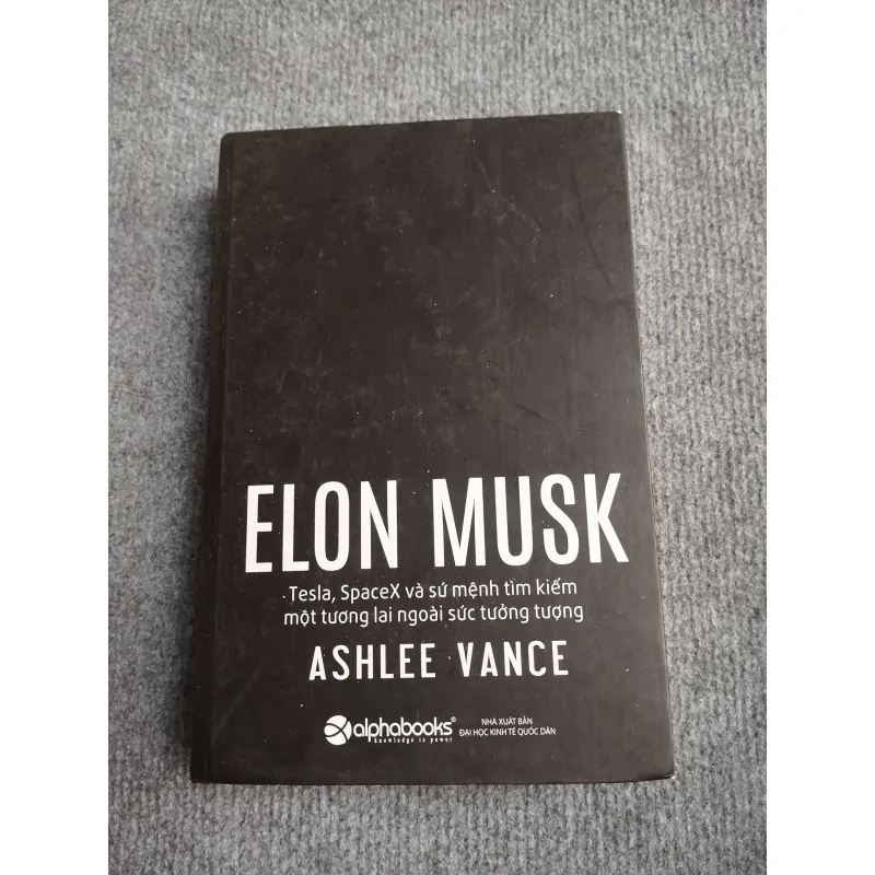 ELON MUSK - ASHLEE VANCE 568060