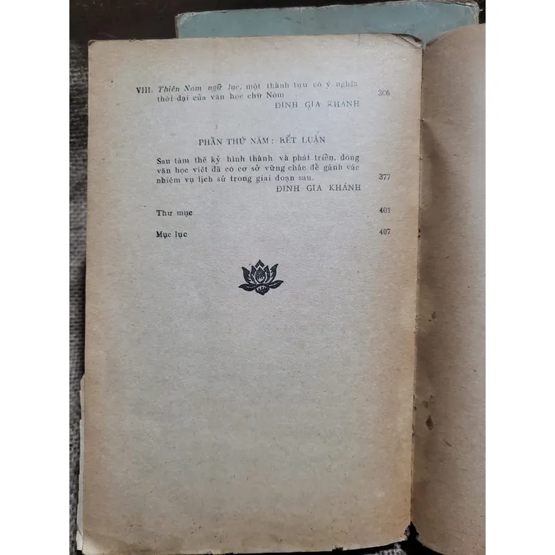 Văn học Việt Nam thế kỷ 10- thế kỷ 18 - ĐINH GIA KHÁNH BÙI DUY TÂN - MAI CAO CHƯƠNG 693776