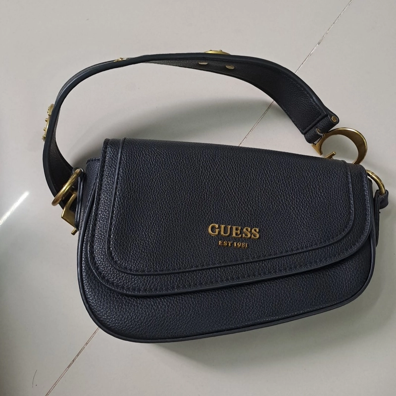 Túi xách hiệu Guess 532217