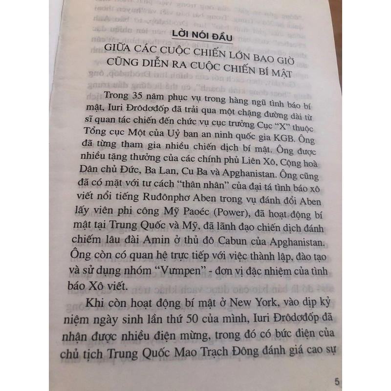 cuộc chiến bí mật kgb bìa cứng 445902