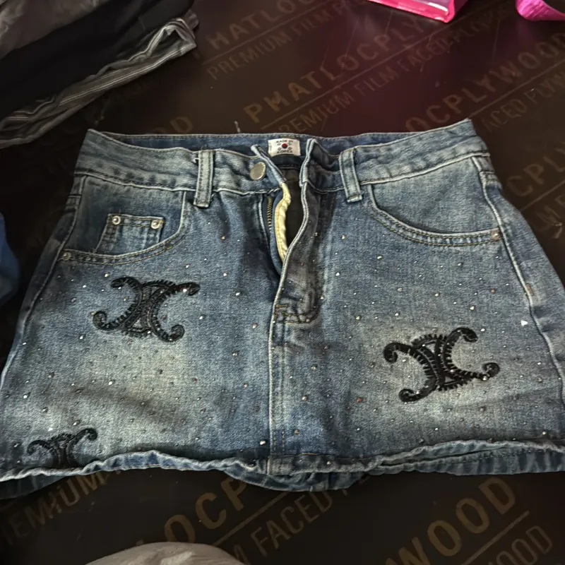 Chân váy ngắn (pass đồ 1lầ) 958607