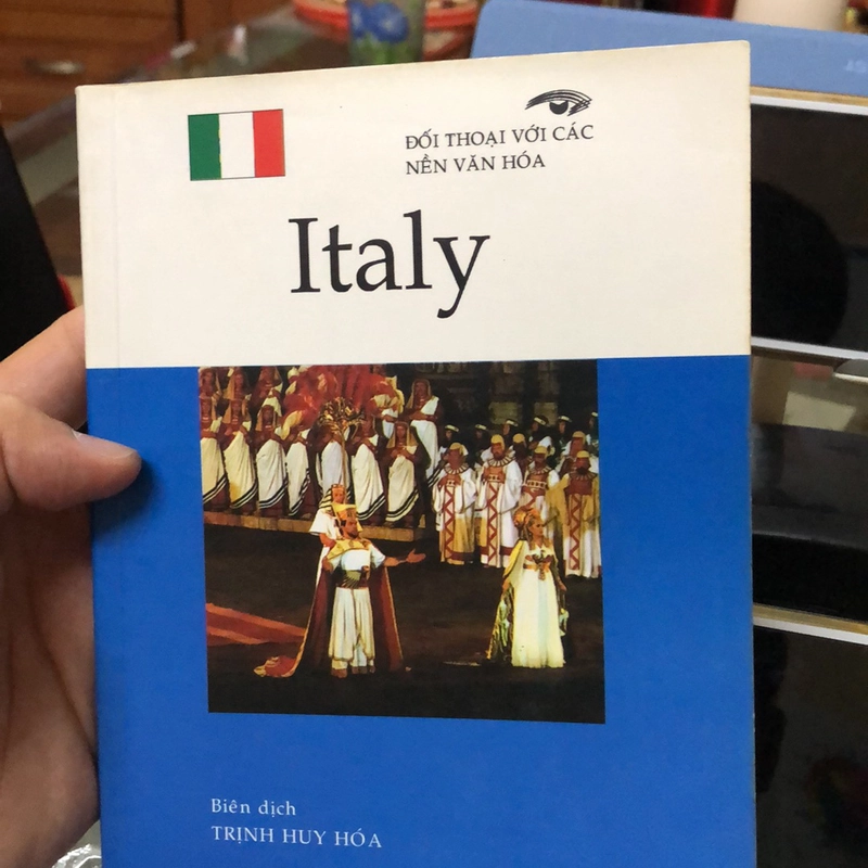 Sách đối thoại với các nền văn hoá Italia 333611