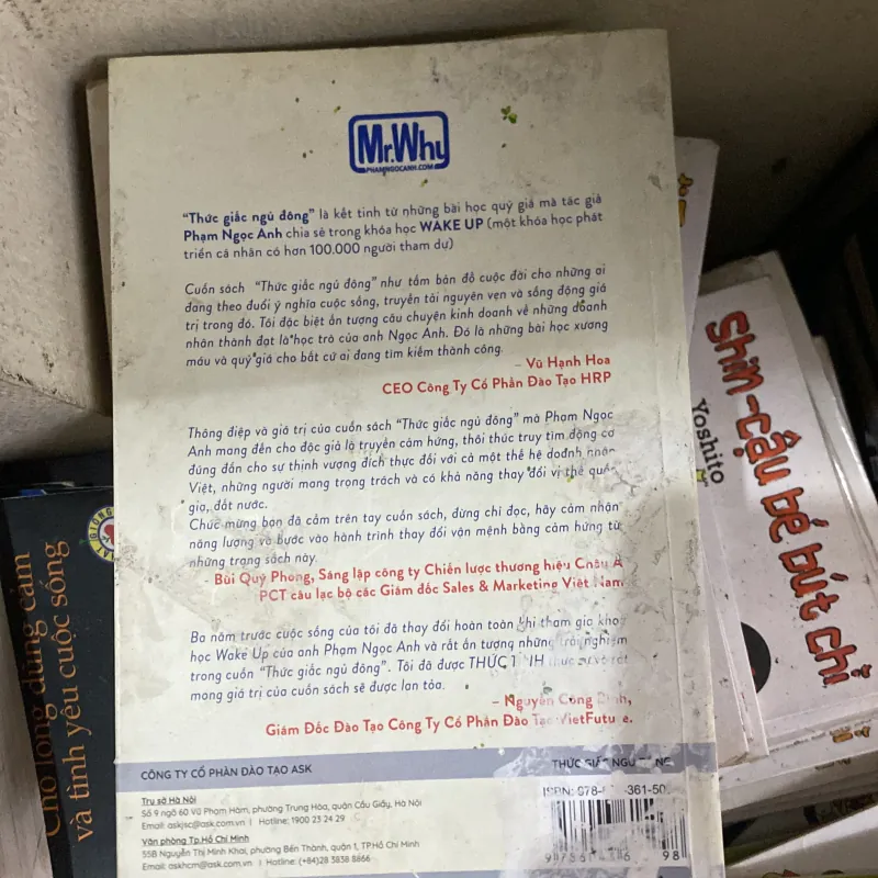 Sách Thức giấc ngủ đông 309575