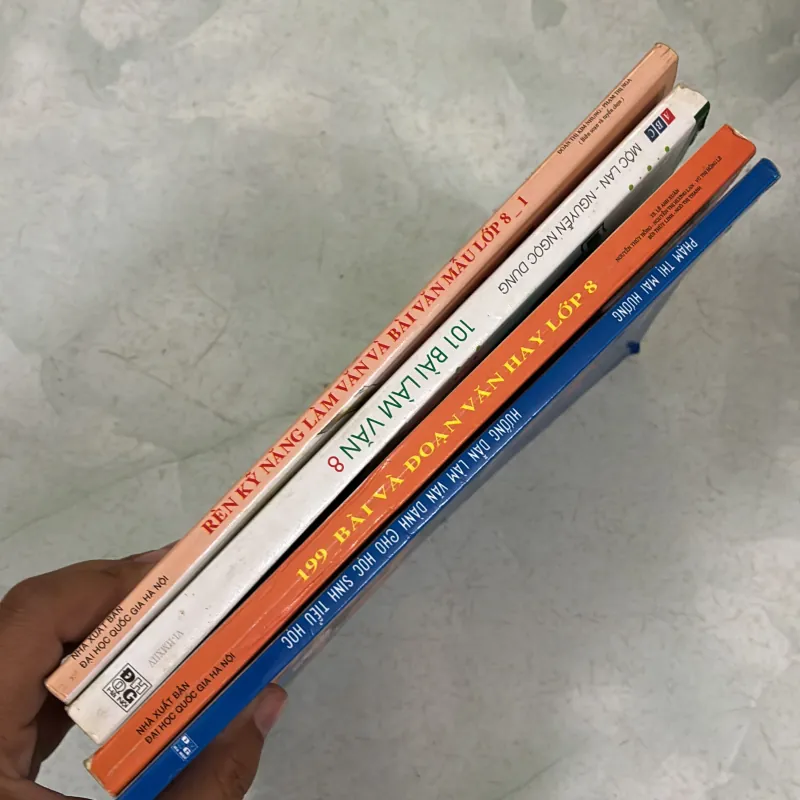 Làm văn lớp 8 (4 cuốn) 1034776