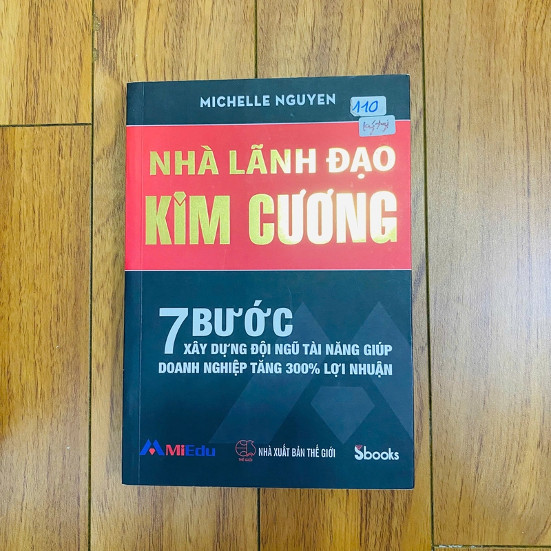 NHÀ LÃN ĐẠO KIM CƯƠNG -CÓ KÝ TÁC GIẢ 389112