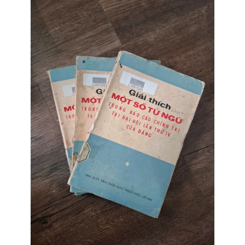 Giải thích một số từ ngữ trong Báo cáo chính trị tại Đại hội lần thứ IV của Đảng 718347