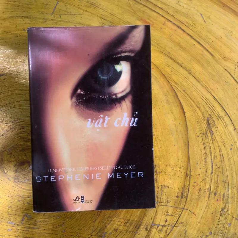 VẬT CHỦ - STEPHENIE METER 972722