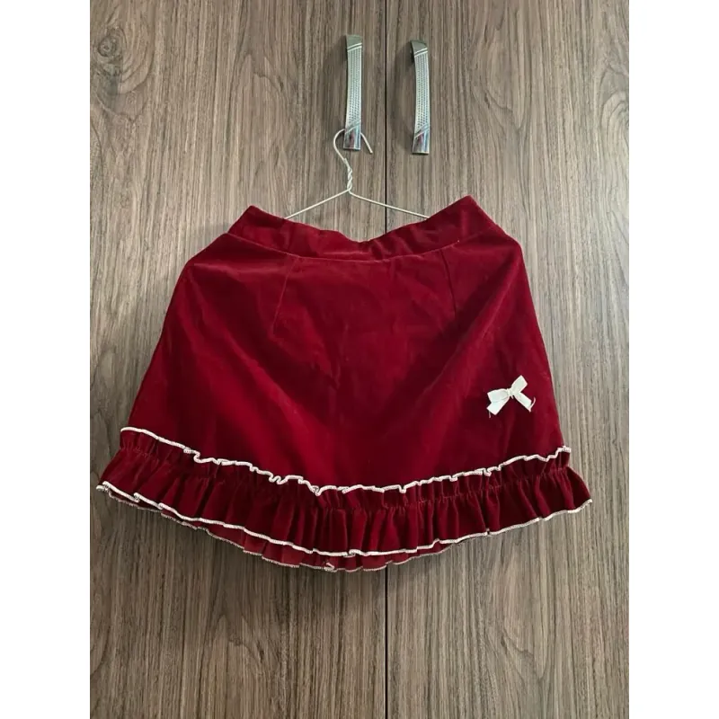Chân váy đỏ đô  1011308