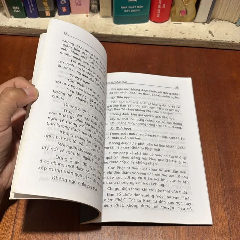 II Sách Phật Giáo: Khoá Tu Phật Thất - Thích Chân Tính - 2004 791061